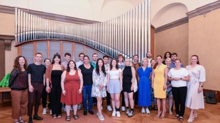 Zahraniční studenti letošní letní jazykové školy navštívili plzeňskou radnici
