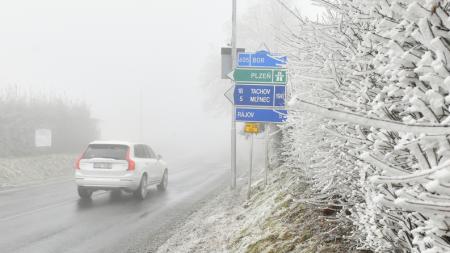 Poslední víkend roku bude inverzní počasí, hrozí námraza na silnicích!