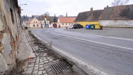 Na Rolnické náměstí v Plzni se vrátí auta v květnu 2026