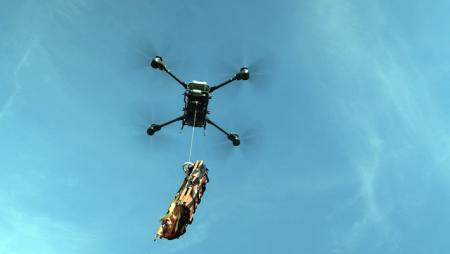 Plzeňští hasiči testují nový transportní dron, zvládne dopravit i 40kilový náklad