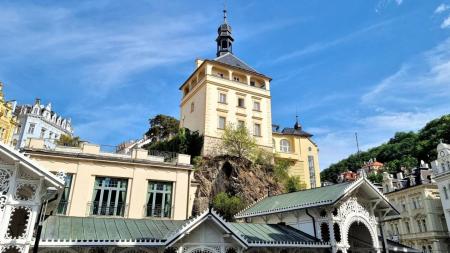 Zámecká věž v Karlových Varech - expozice UNESCO