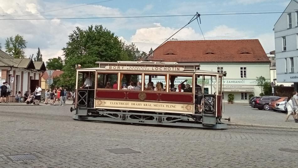 Máte rádi historická vozidla městské hromadné dopravy? Svezte se jimi první květnovou sobotu!