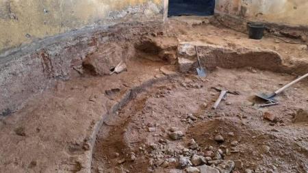 Probíhá revitalizace sokolovského zámku, přilákala i zájem archeologů