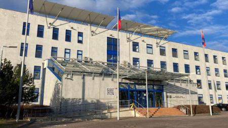 Karlovarský kraj vyhlásil veřejnou sbírku na podporu kočičího útulku v Kraslicích