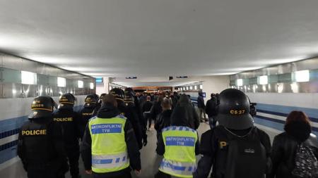 Do Plzně míří Baník Ostrava, policisté jsou v pohotovosti