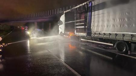 VIDEO: Dálnici D5 u Plzně na několik hodin uzavřel požár kamionu!