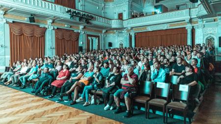 Letošní ročník Finále Plzeň zahájí ve světové premiéře Rok vdovy