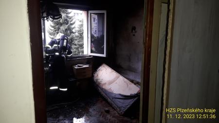 Poklidnou dobu oběda narušil obyvatelům jednoho z domů v Rokycanech požár!