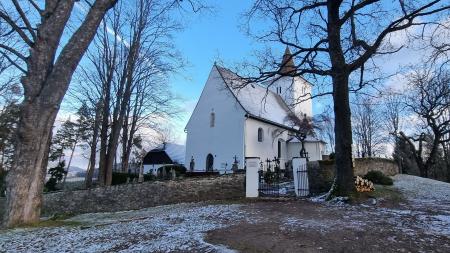 Šumavský kostel Mouřenec zve v neděli na Tříkrálový koncert