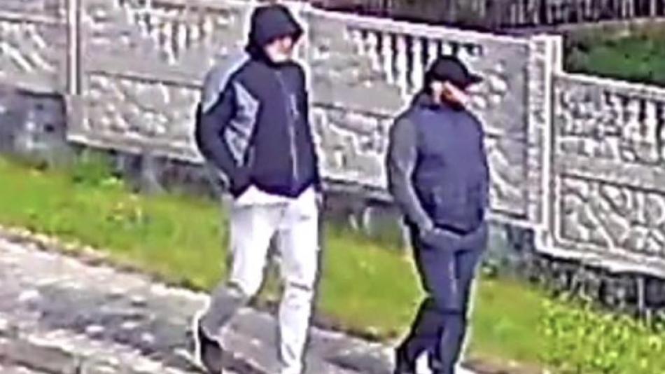 Policisté pátrají po dvou mužích. Jsou podezřelí z vloupání!