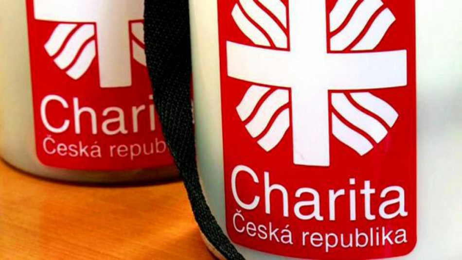 Třetina lidí z krizové linky plzeňské charity hledá hlavně oporu