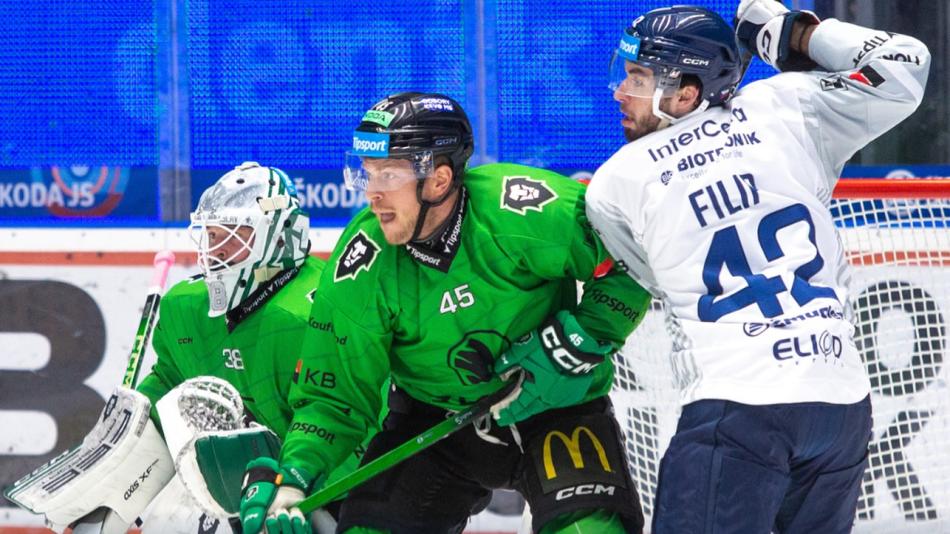 Hokejisté Plzně porazili Mladou Boleslav a vedou extraligu, Malík má první nulu v sezóně