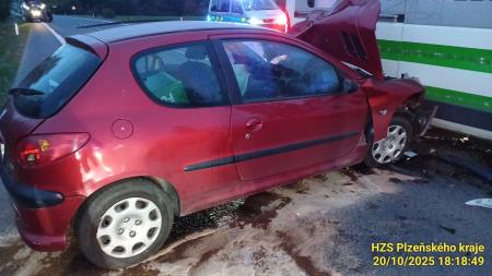 Policisté hledají šílené jízdy mladé řidičky, při které zemřela její osmiletá dcera