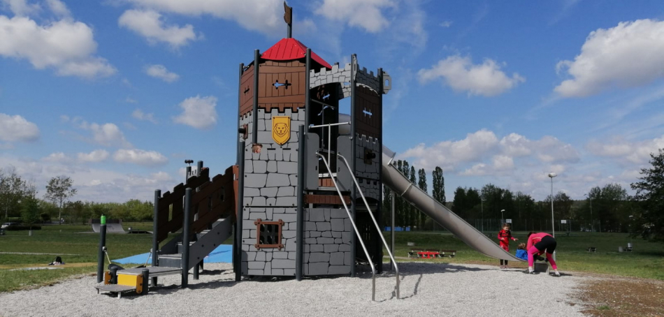 V areálu Škodalandu vyrostl nový hrad. Využívat ho budou děti