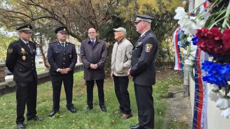 První plzeňský obvod uctili památku policejního inspektora a jeho rodiny. Poskytl úkryt parašutistům Gabčíkovi a Kubišovi