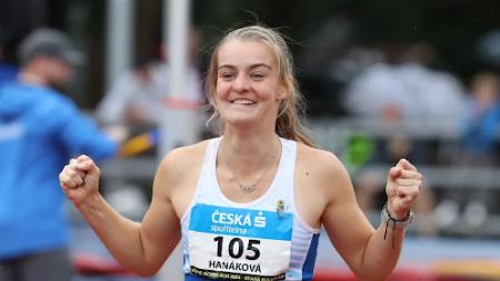 Z Valašského Meziříčí do Plzně. A jednou chci studovat v Americe, říká atletka Adéla Hanáková