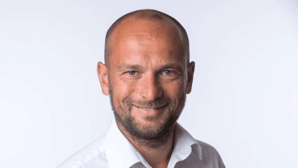 Aleš Tolar: Parkování elektroaut je v Plzni zadarmo. Nastala už doba tuhle výhodu zrušit?