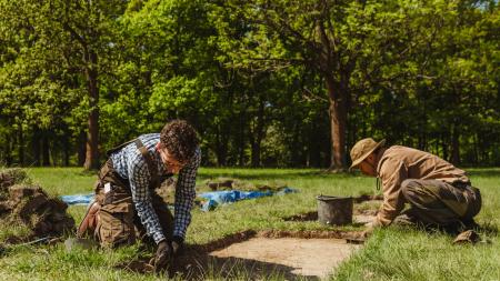 Archeologové z Plzně odkryli pozůstatky zázemí polní vojenské nemocnice z roku 1945