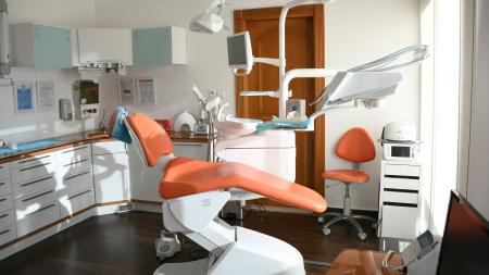 Noví zubaři pro Chodov: Město otevírá dvě ordinace a plánuje rozvoj péče