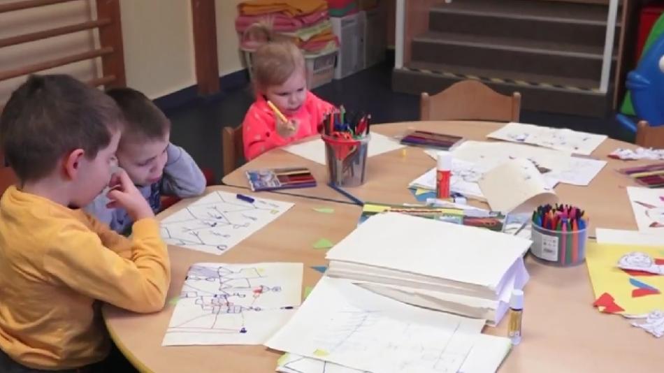 Školky hledají místo pro ukrajinské děti. Od září tříleté jen z Česka, ujišťuje rodiče radní