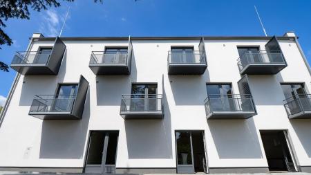 Největší města v Plzeňském kraji nechtějí prodávat své byty, cítí vyšší zájem
