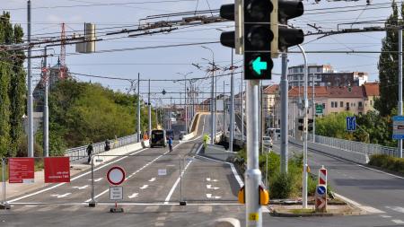 Končí oprava mostu Milénia, auta se na něj plně vrátí v pátek 6. října