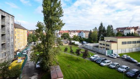 Plzeň proměňuje dříve problematickou lokalitu Plac. Vzniklo tu 14 nových bytů