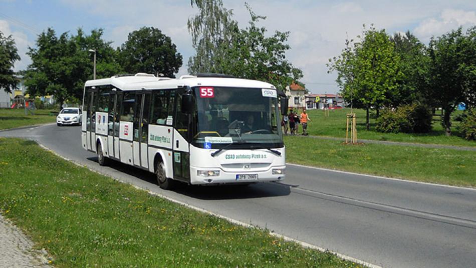 Lidé z Plzeňska se opět dostanou v noci domů autobusem
