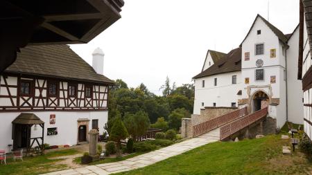 Adventní komentované prohlídky hradu Seeberg odkryjí nejen historii Vánoc