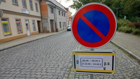 Domažlické ulice po slavnostech uklidilo na sto dobrovolníků i pracovníků technických služeb