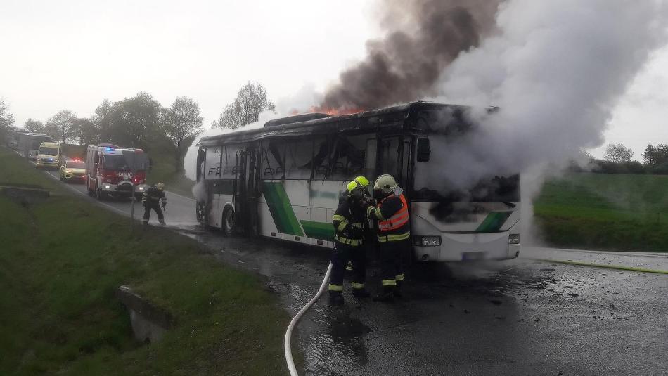 Aktualizováno: Na jižním Plzeňsku hořel autobus!