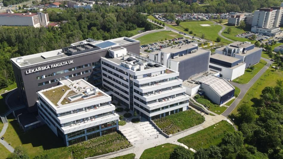 Lékařská fakulta v Plzni má letos rekordní počet přihlášek, zájem trvale roste