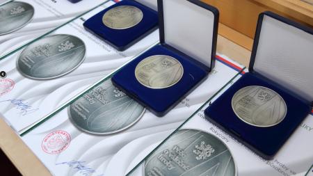 Fyzické i právnické osoby z našeho kraje převezmou pamětní plakety za péči o válečné hroby v Plzeňském kraji