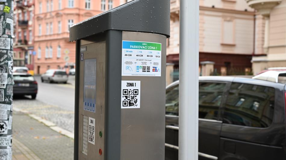 Karlovy Vary posílí kontrolu parkování ve městě