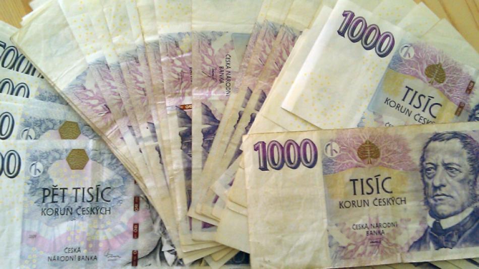 Investoval do ropy, místo toho přišel o více než 2 miliony korun