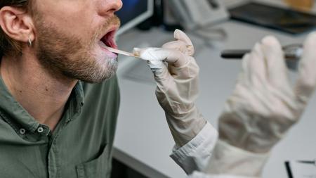 FN Plzeň v září cílí na prevenci rakoviny dutiny ústní