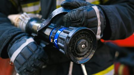 Sirény, záchranáři i zásahová technika. Sokolov čeká velké cvičení v chemičce