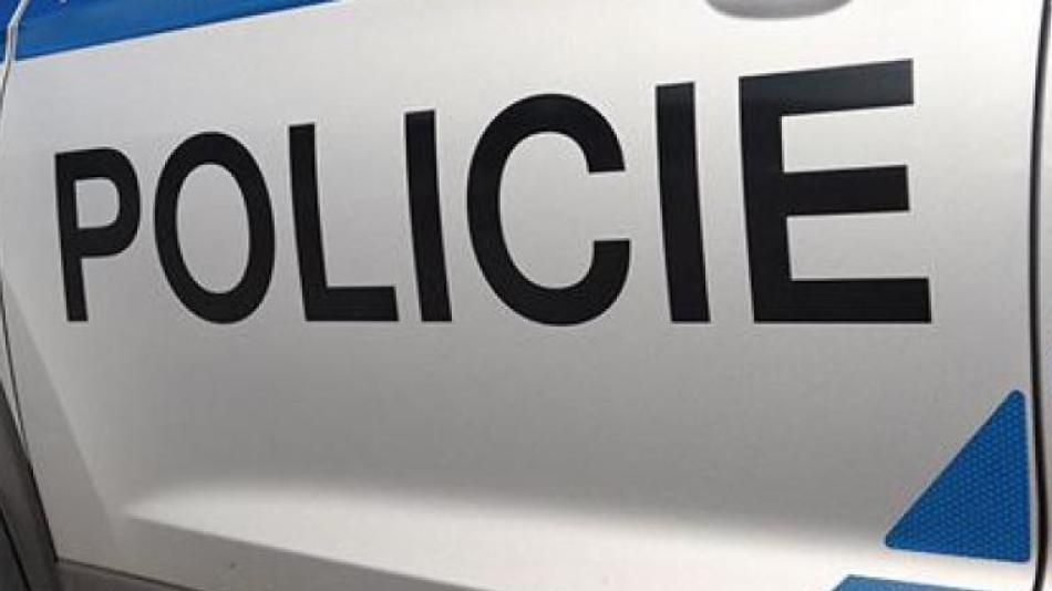 Aktualizováno: Policisté už několik měsíců řeší krádež věcí ze zaparkovaného auta