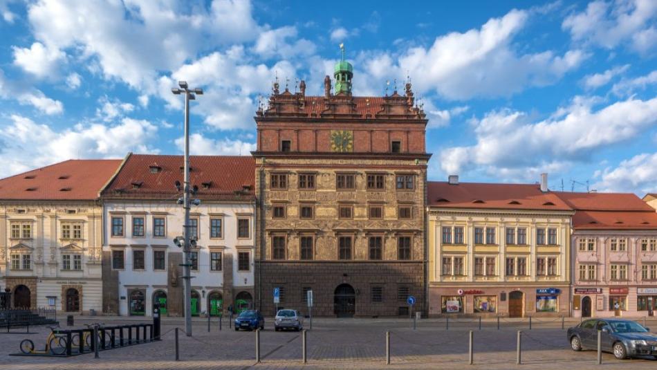 Plzeň schválila rekordní rozpočet: Nejvíce peněz půjde do dopravy a bydlení