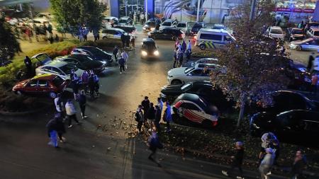 V Plzni se sešli milovníci tuningových vozidel, policisté rozdávali pokuty