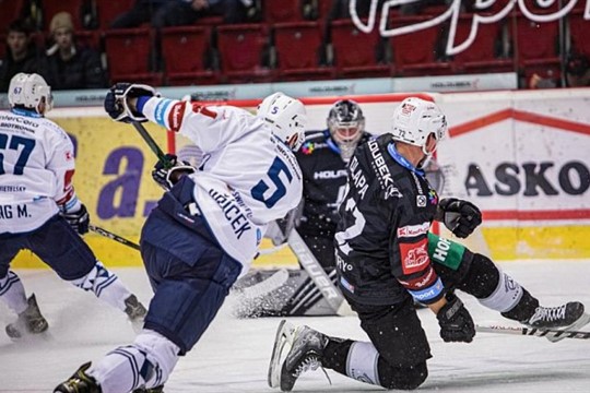 Vítězná série skončila. Škodovka padla v derby