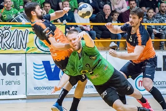 Házenkáři přežili kritické chvíle, postup do finále urvali v sedmičkách