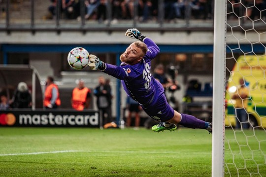 Plzeňský brankář Staněk ovládl podzimní část ankety Zlatý míč