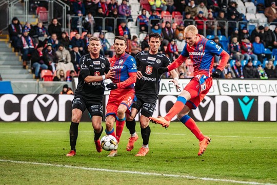 Musíme se z toho oklepat, uvědomují si viktoriáni po překvapivé porážce