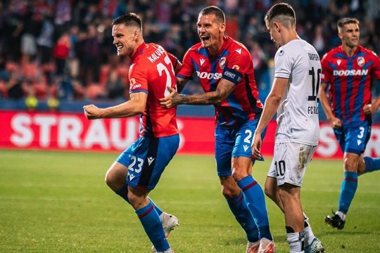 Vítězný vstup do Konferenční ligy. Viktorii spasil proti Ballkani dalekonosnou střelou Kalvach