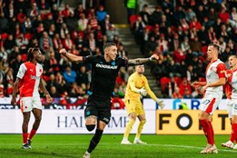 Velký plzeňský večer v Edenu. Viktoria po obratu v režii Erika...