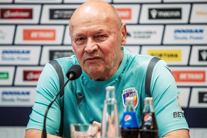 Postup v nejkratší možné době? Je to lákavé, hlásil Koubek před Dinamem