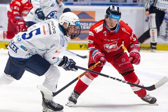 Konec sezóny. Nadějný plzeňský bek musí se zraněním kolene na operaci!