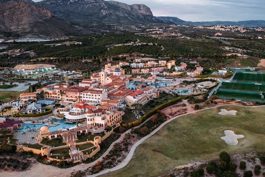 Viktoria odlétá na kemp do Španělska. Chybí Durosinmi i Baier, Bucha je na odchodu