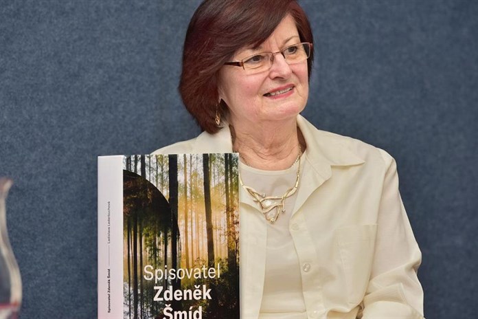 Fanoušci spisovatele Zdeňka Šmída se konečně dočkali! Na světě je jeho obsáhlá monografie